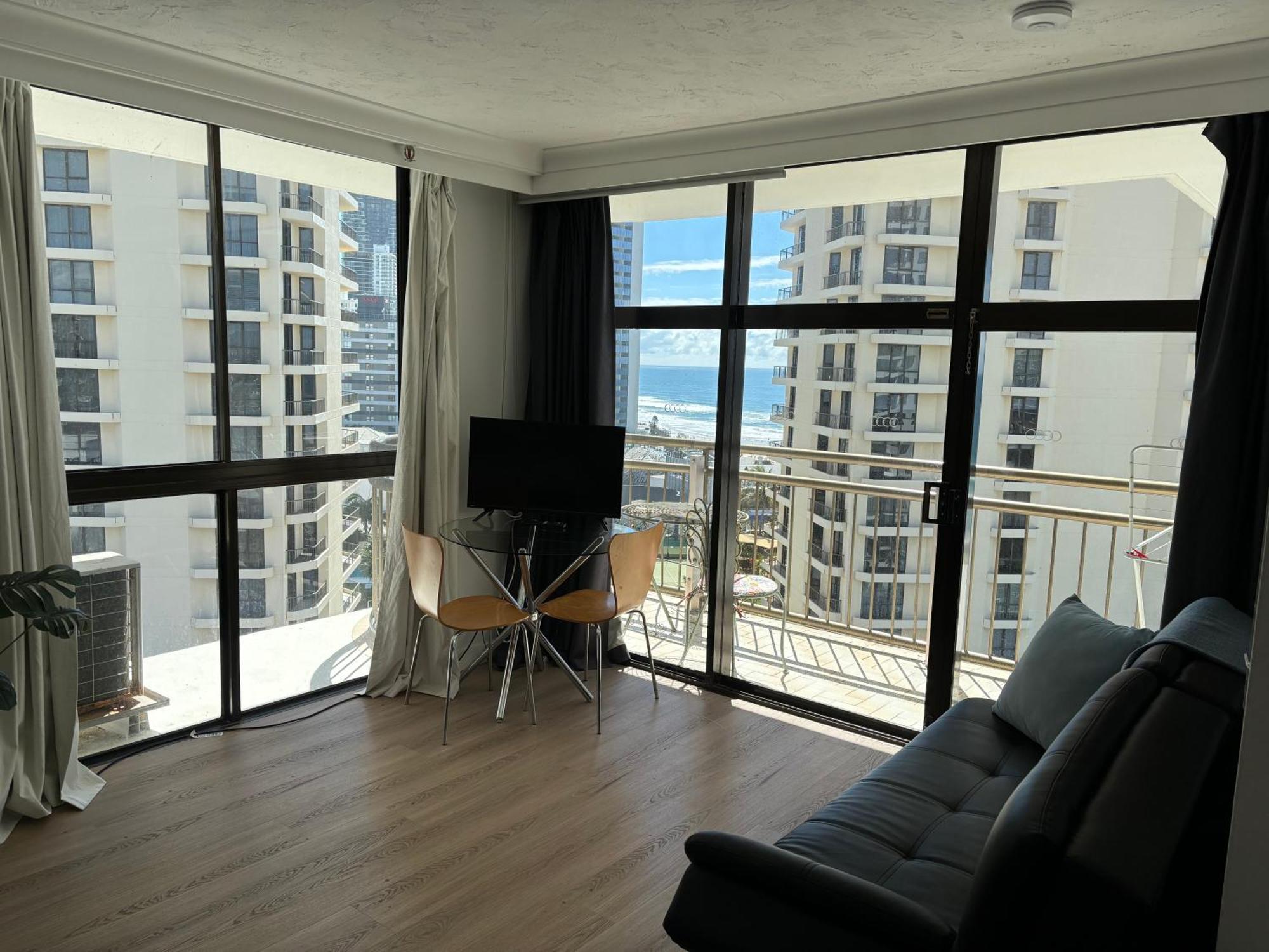 Unit 2 - Spectacular Sea Views In Surfers Paradise Голд-Кост Екстер'єр фото